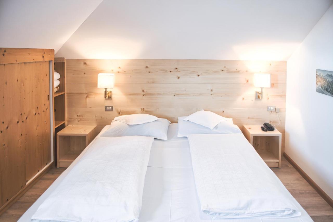Hotel Gasthof Stern Nova Ponente Dış mekan fotoğraf